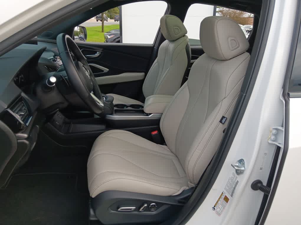 Used 2025 Acura RDX SH-AWD image 11