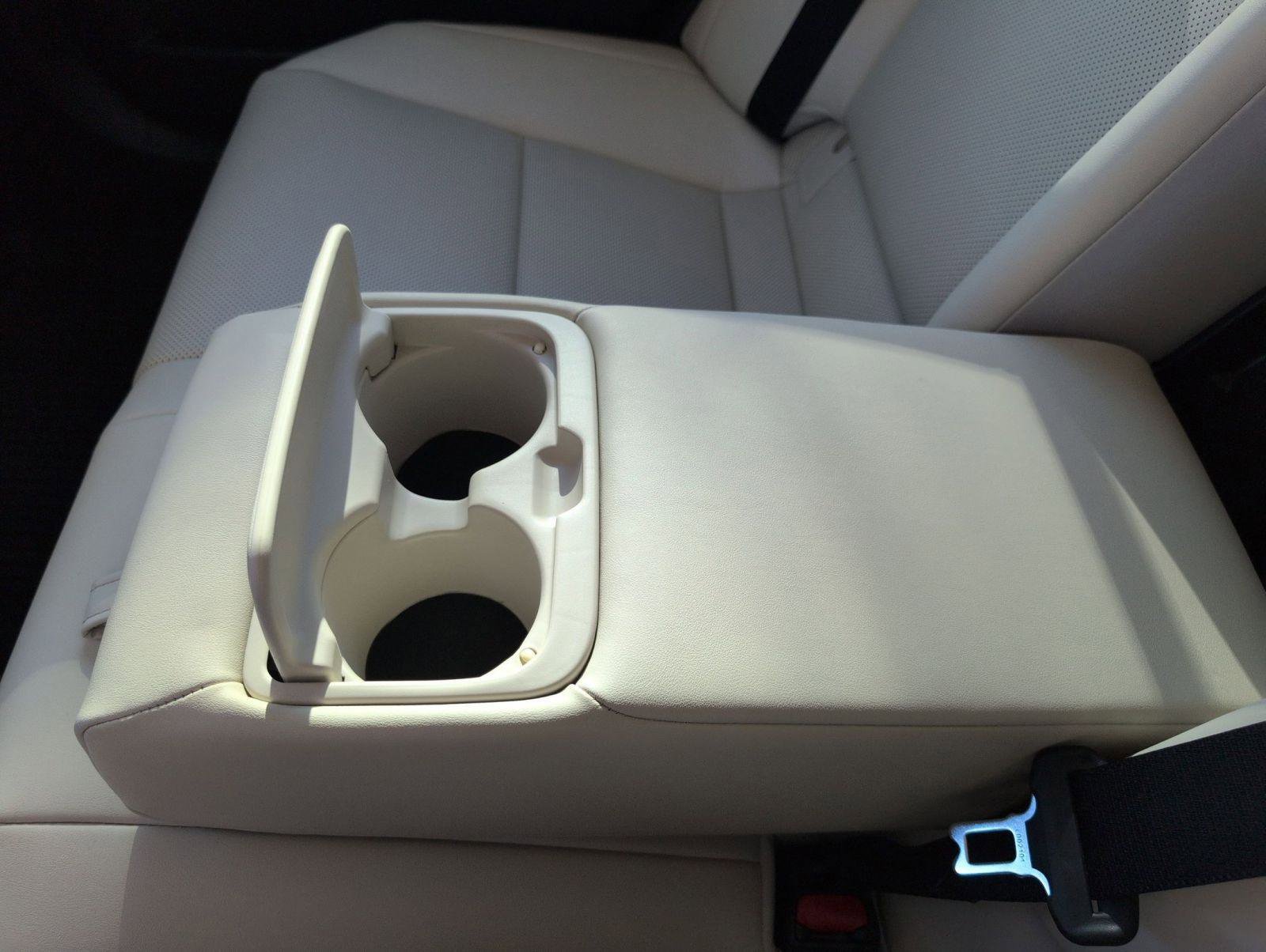 Certified 2025 Lexus ES 300h w/ Premium Package image 24