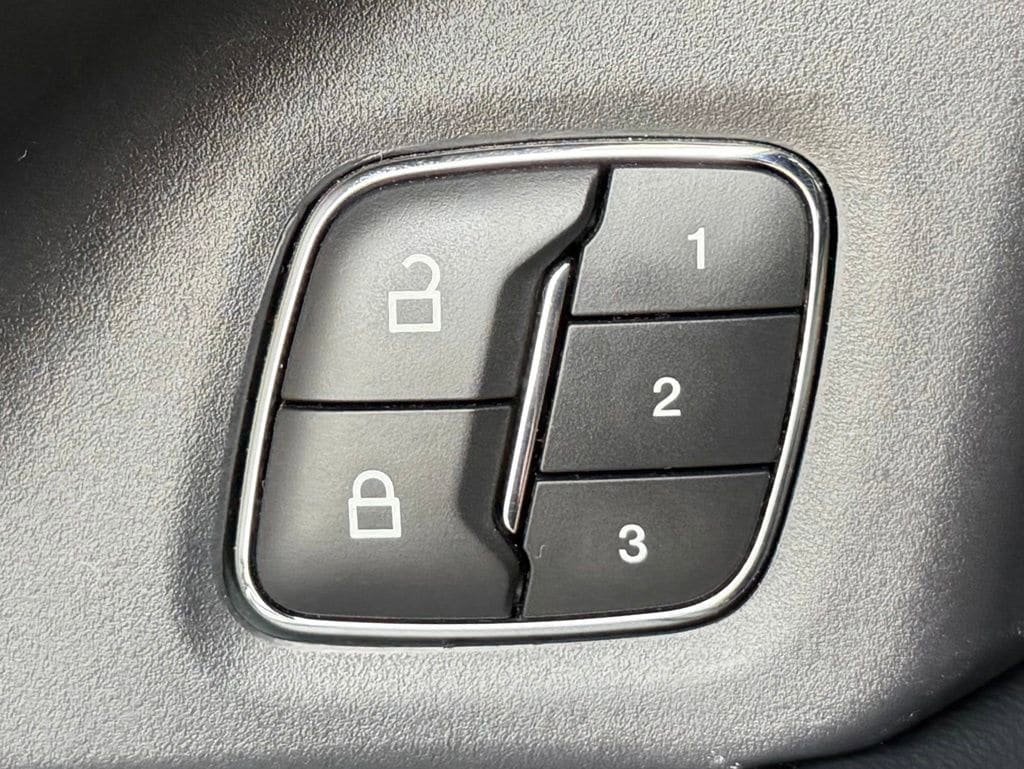 Used 2022 Ford Expedition Max Platinum RWD image 27