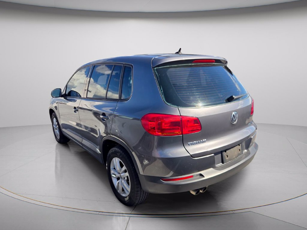 Used 2014 Volkswagen Tiguan S FWD image 7