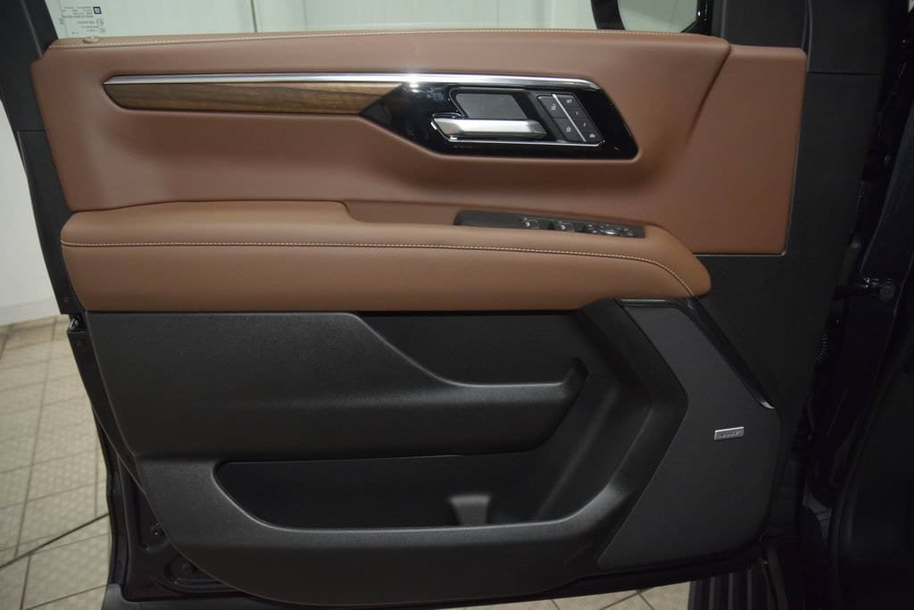 New 2026 Chevrolet Suburban High Country AWD/4WD image 49