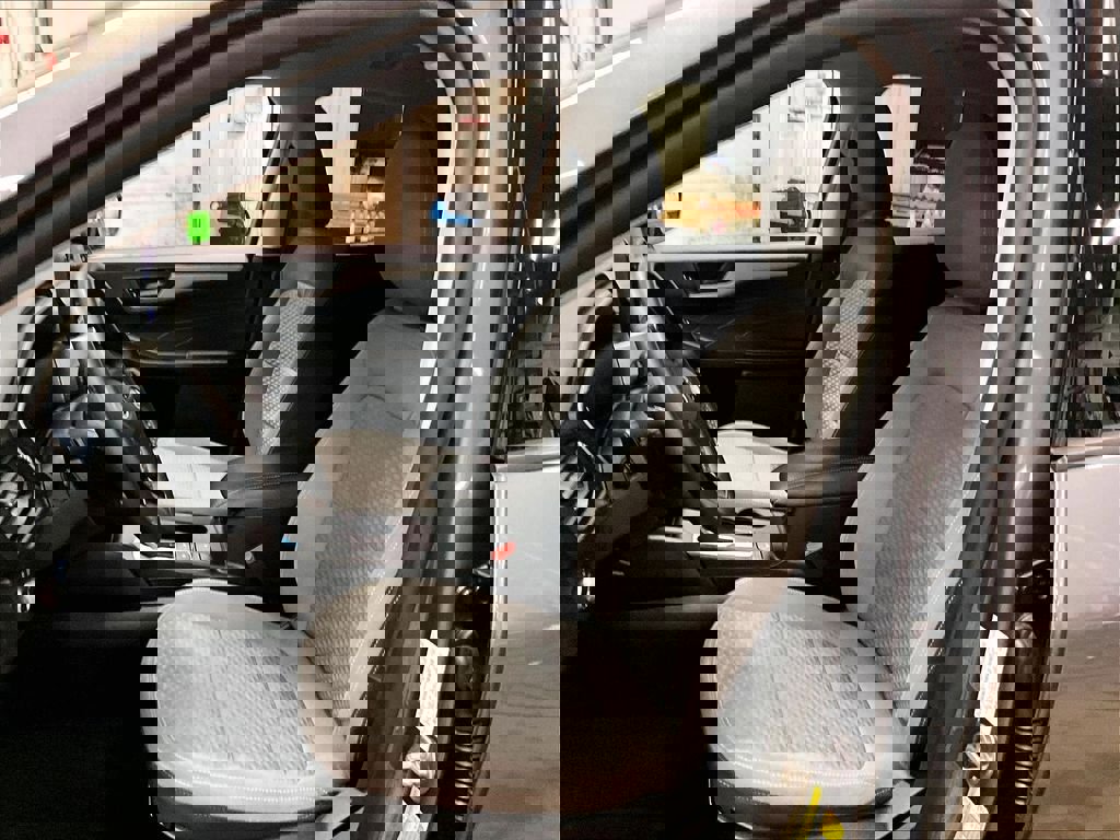 Used 2022 Ford Escape SE w/ Cold Weather Package AWD/4WD image 10