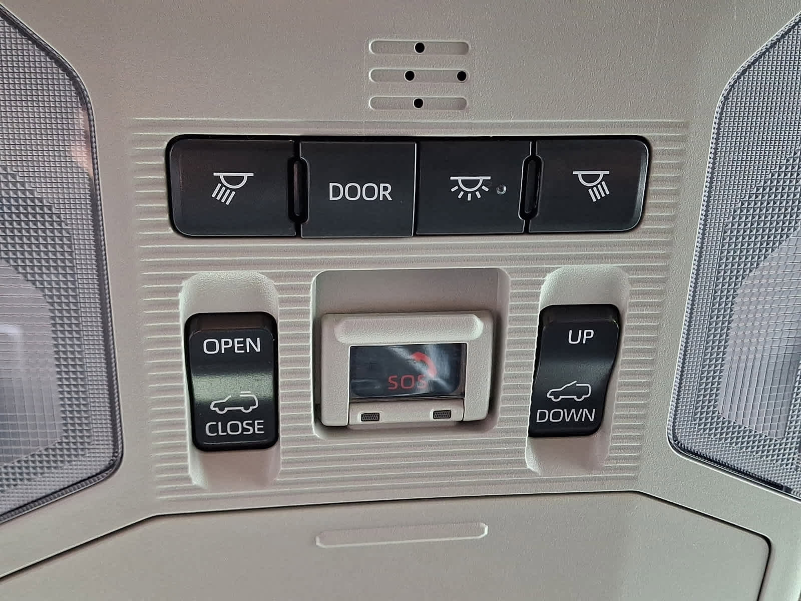 Certified 2020 Toyota RAV4 XLE image 27