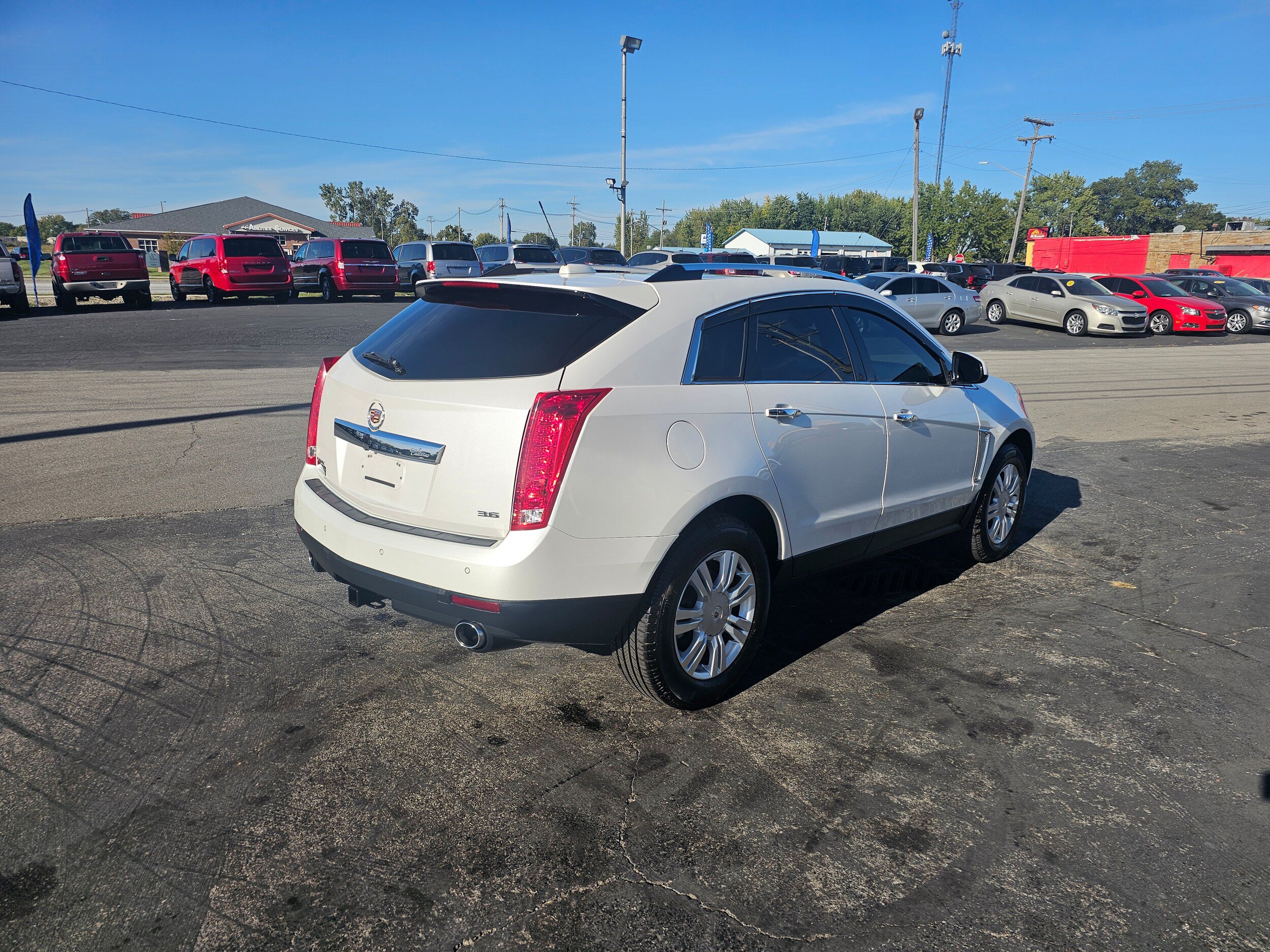 Used 2016 Cadillac SRX Luxury FWD image 5