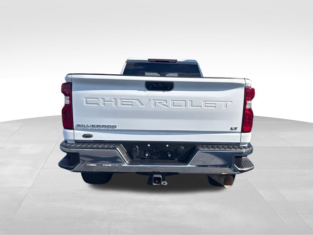 Used 2024 Chevrolet Silverado 2500 LT AWD/4WD image 4
