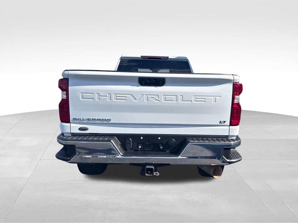 Used 2024 Chevrolet Silverado 2500 LT AWD/4WD image 4