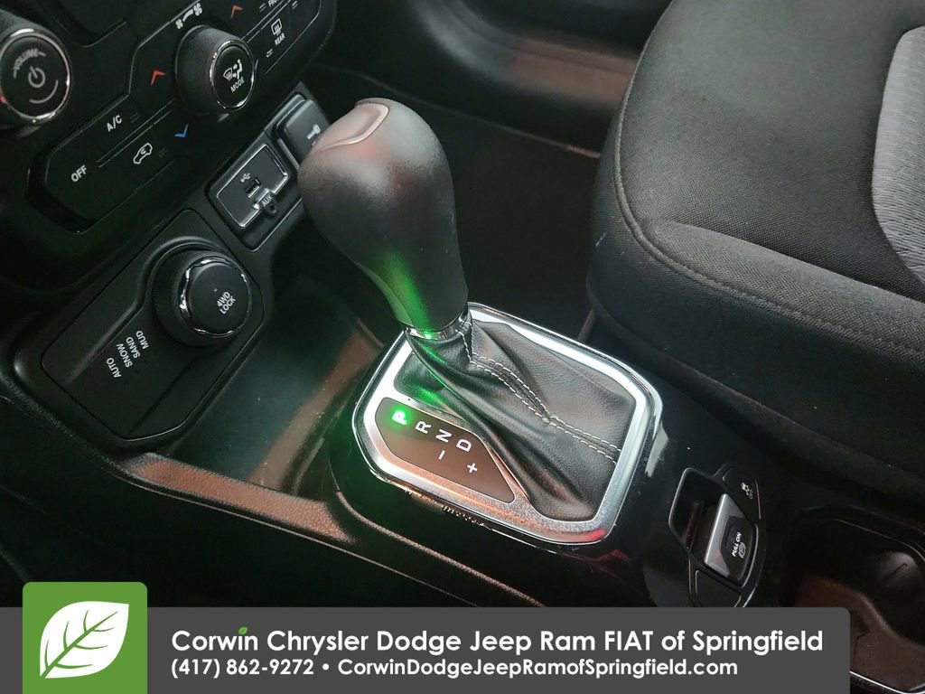 Used 2021 Jeep Renegade Latitude image 27