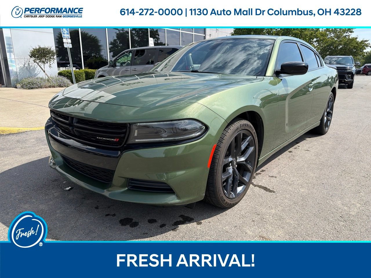 Used 2022 Dodge Charger SXT w/ Plus Group RWD image 4