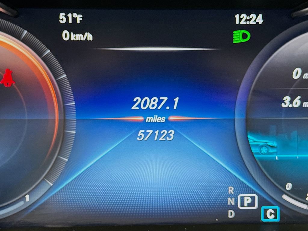 Used 2020 Mercedes-Benz GLC 300 image 27