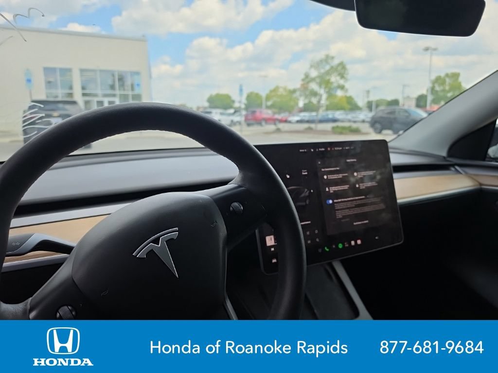 Used 2024 Tesla Model Y Long Range AWD/4WD image 7