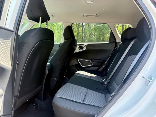 Used 2025 Kia Soul LX w/ LX Technology Package image 28