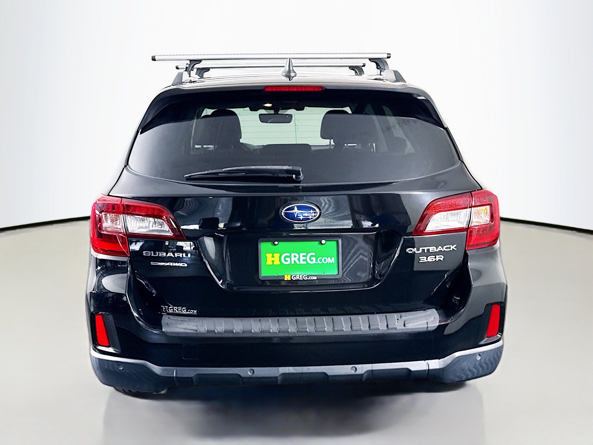 Used 2017 Subaru Outback 3.6R Touring w/ Popular Package #5A AWD/4WD image 8