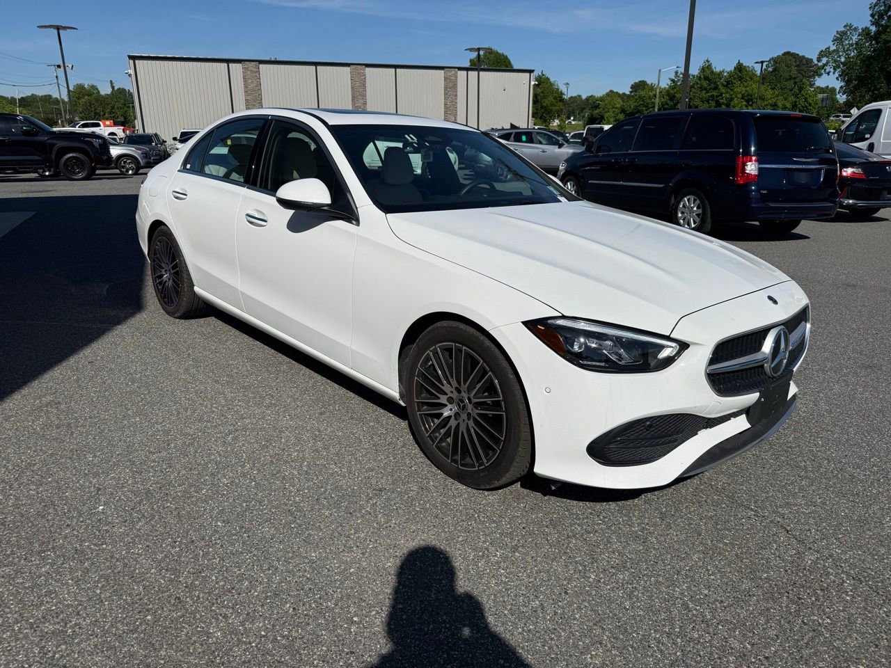 Used 2025 Mercedes-Benz C 300 4MATIC Sedan image 9