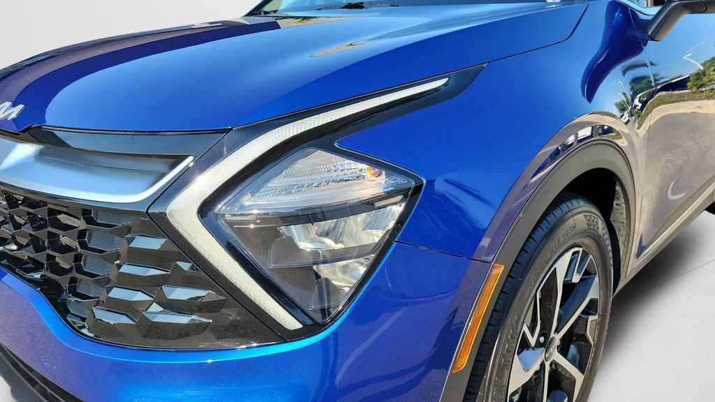 Used 2023 Kia Sportage EX image 9