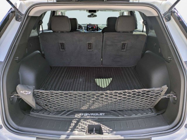 Used 2023 Chevrolet Blazer LT FWD image 13