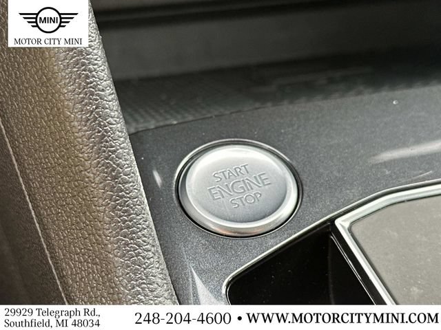 Used 2021 Volkswagen Tiguan SE w/ Panoramic Sunroof Package AWD/4WD image 30
