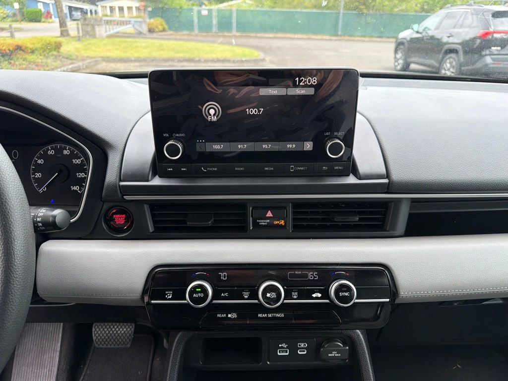 Used 2023 Honda Pilot LX image 21