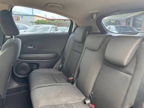 Used 2019 Honda HR-V LX image 22