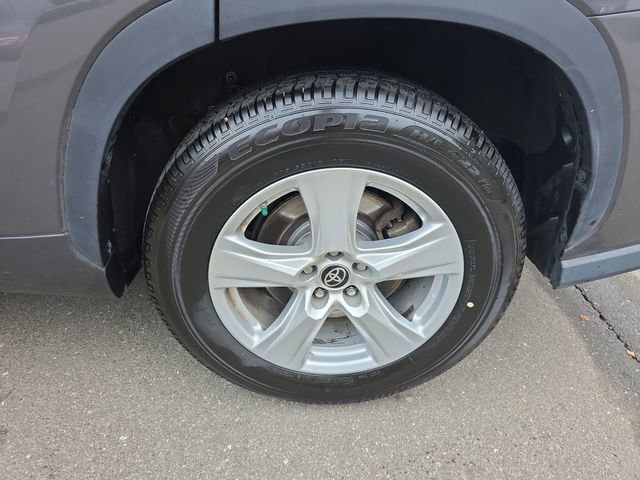 Used 2021 Toyota Highlander L image 46