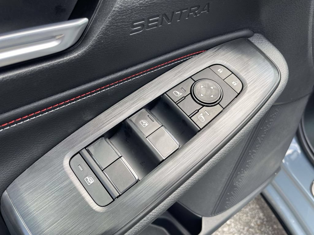 New 2026 Nissan Sentra SR w/ Floor Mat Package FWD image 12
