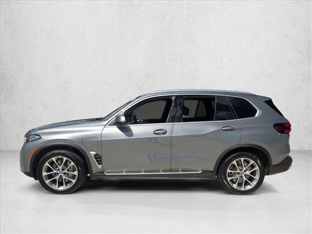 Used 2025 BMW X5 xDrive50e image 8