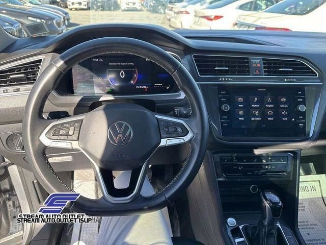 Used 2023 Volkswagen Tiguan SE image 23