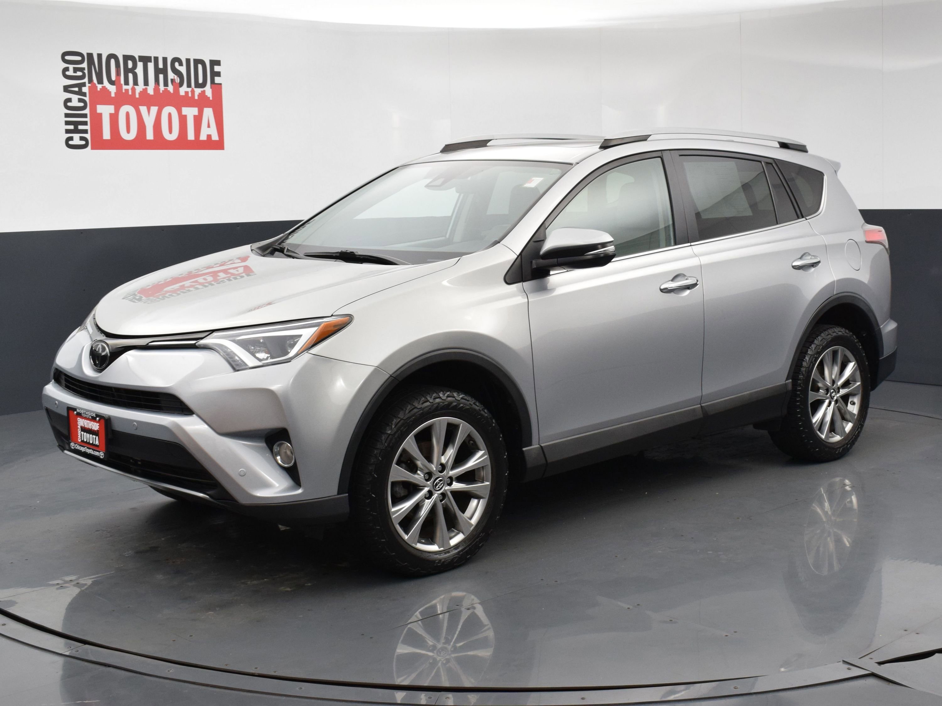 Used 2017 Toyota RAV4 Limited FWD image 8