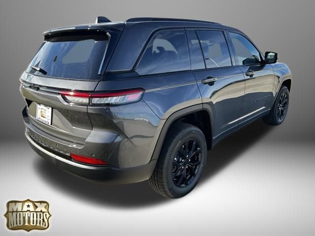New 2025 Jeep Grand Cherokee Altitude image 6