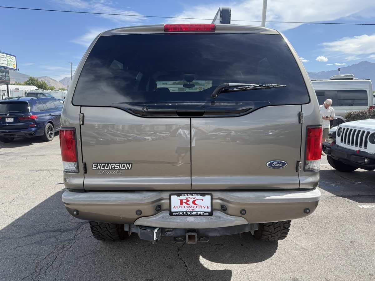 Used 2005 Ford Excursion Limited AWD/4WD image 7