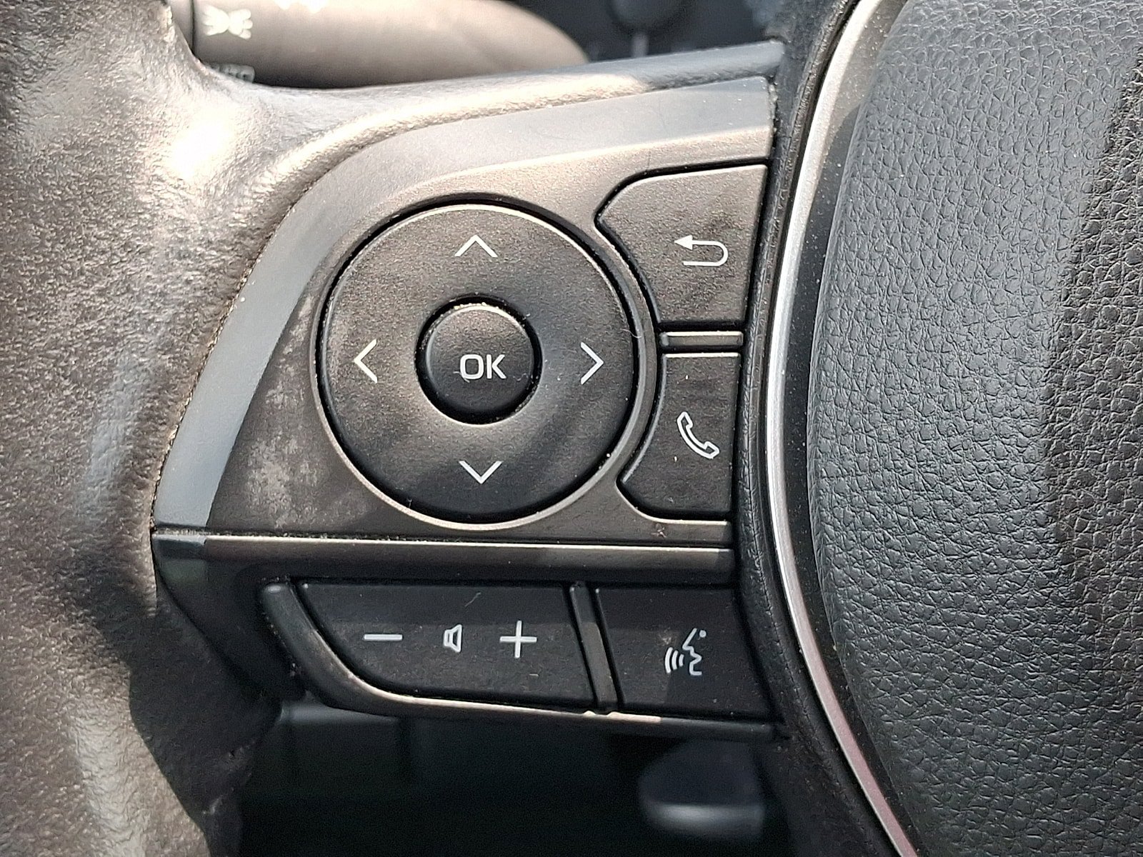 Used 2023 Toyota Corolla SE FWD image 22