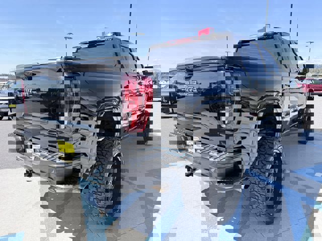 Used 2024 GMC Sierra 1500 Elevation w/ LPO, Elevation Black Package image 4