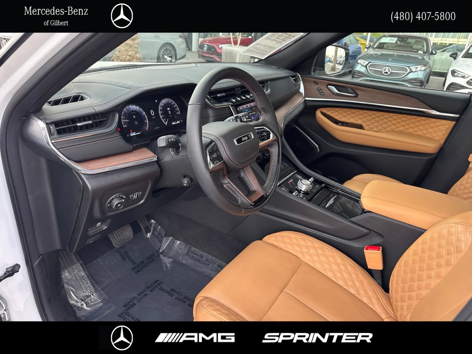Used 2024 Jeep Grand Cherokee L Summit AWD/4WD image 9
