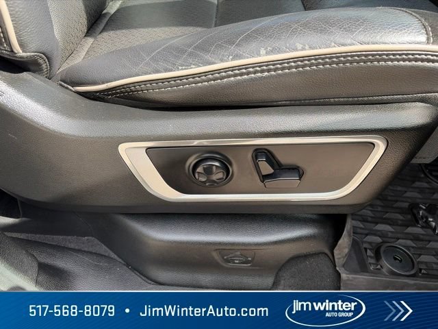 Used 2019 RAM 1500 Laramie AWD/4WD image 17