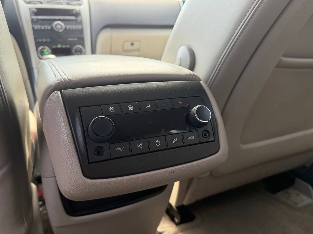 Used 2012 GMC Acadia SLT AWD/4WD image 6