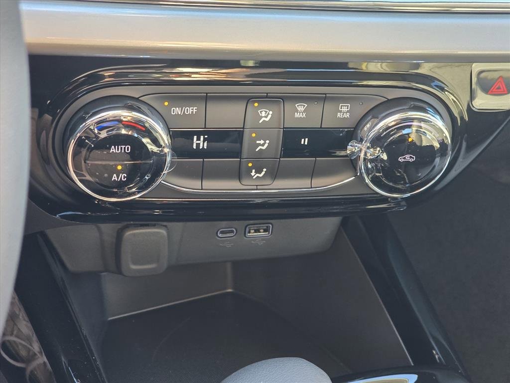 New 2026 Chevrolet Trax LT image 15