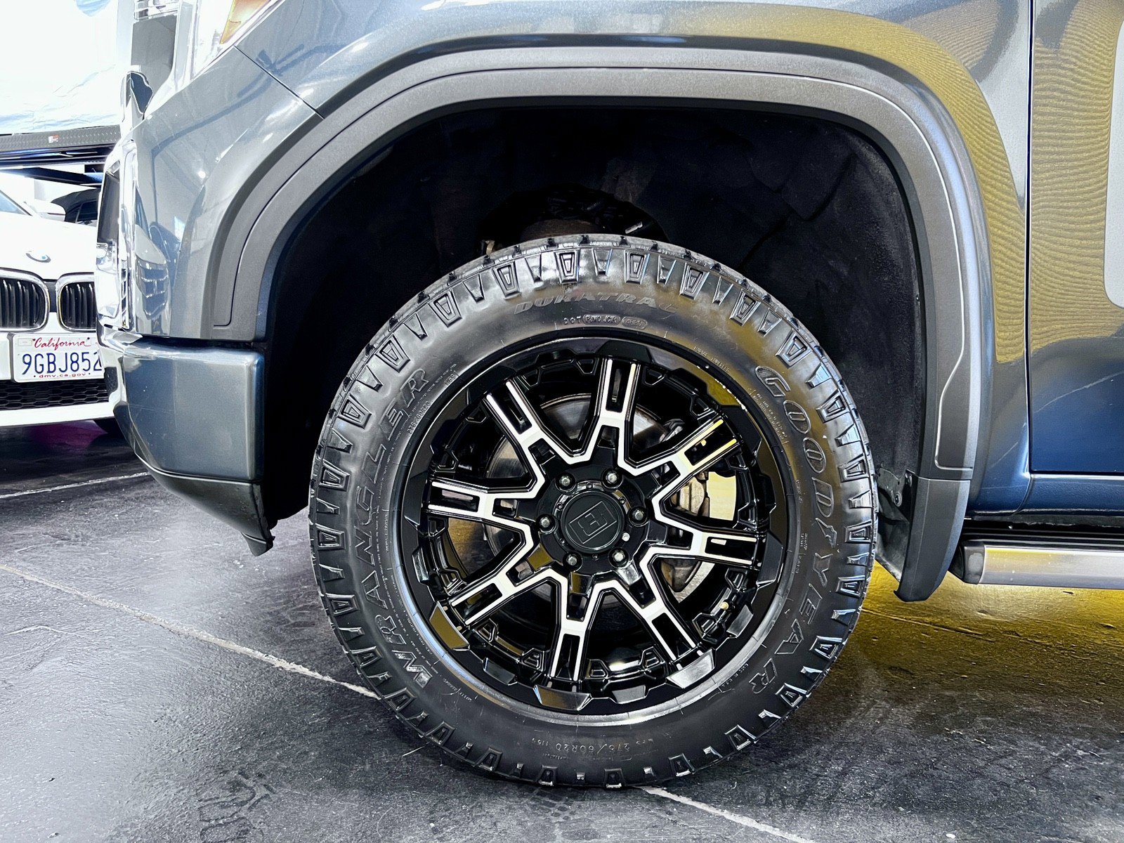Used 2019 GMC Sierra 1500 Denali w/ Denali Ultimate Package AWD/4WD image 31