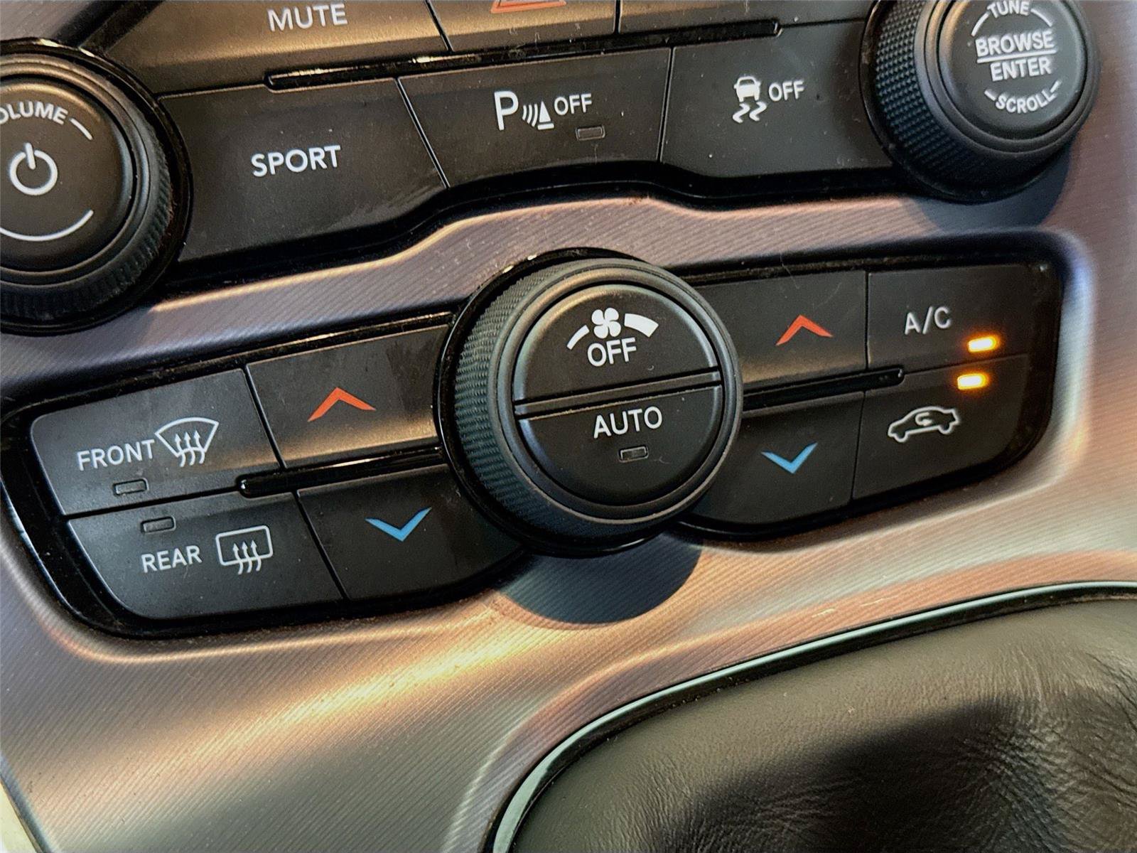 Used 2019 Dodge Challenger R/T w/ Blacktop Package RWD image 14