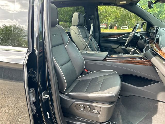 Used 2021 Cadillac Escalade Premium Luxury w/ Driver Assist Tech Package AWD/4WD image 28