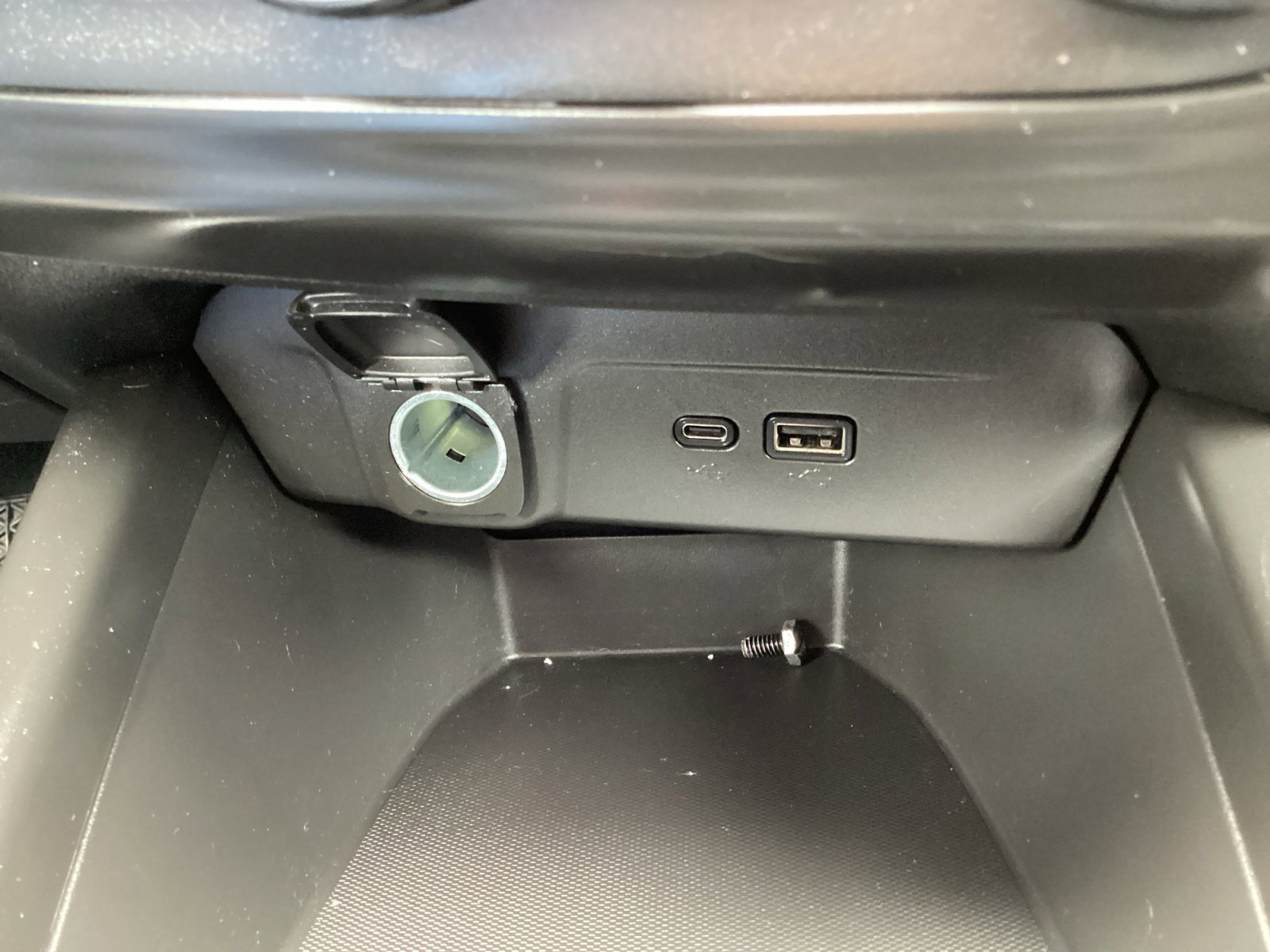 Used 2024 Chevrolet Trax LS FWD image 23