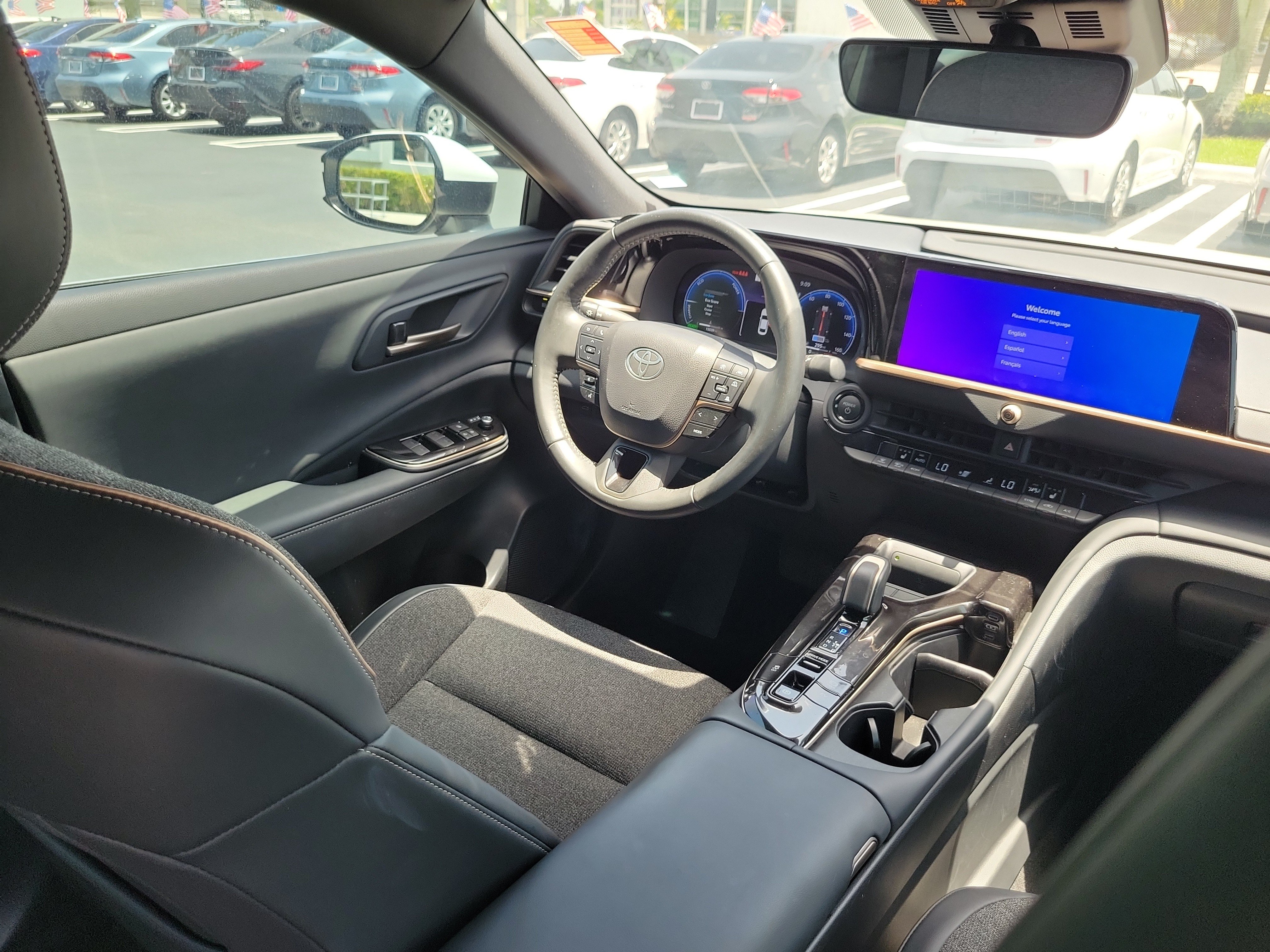 Used 2024 Toyota Crown AWD/4WD image 14
