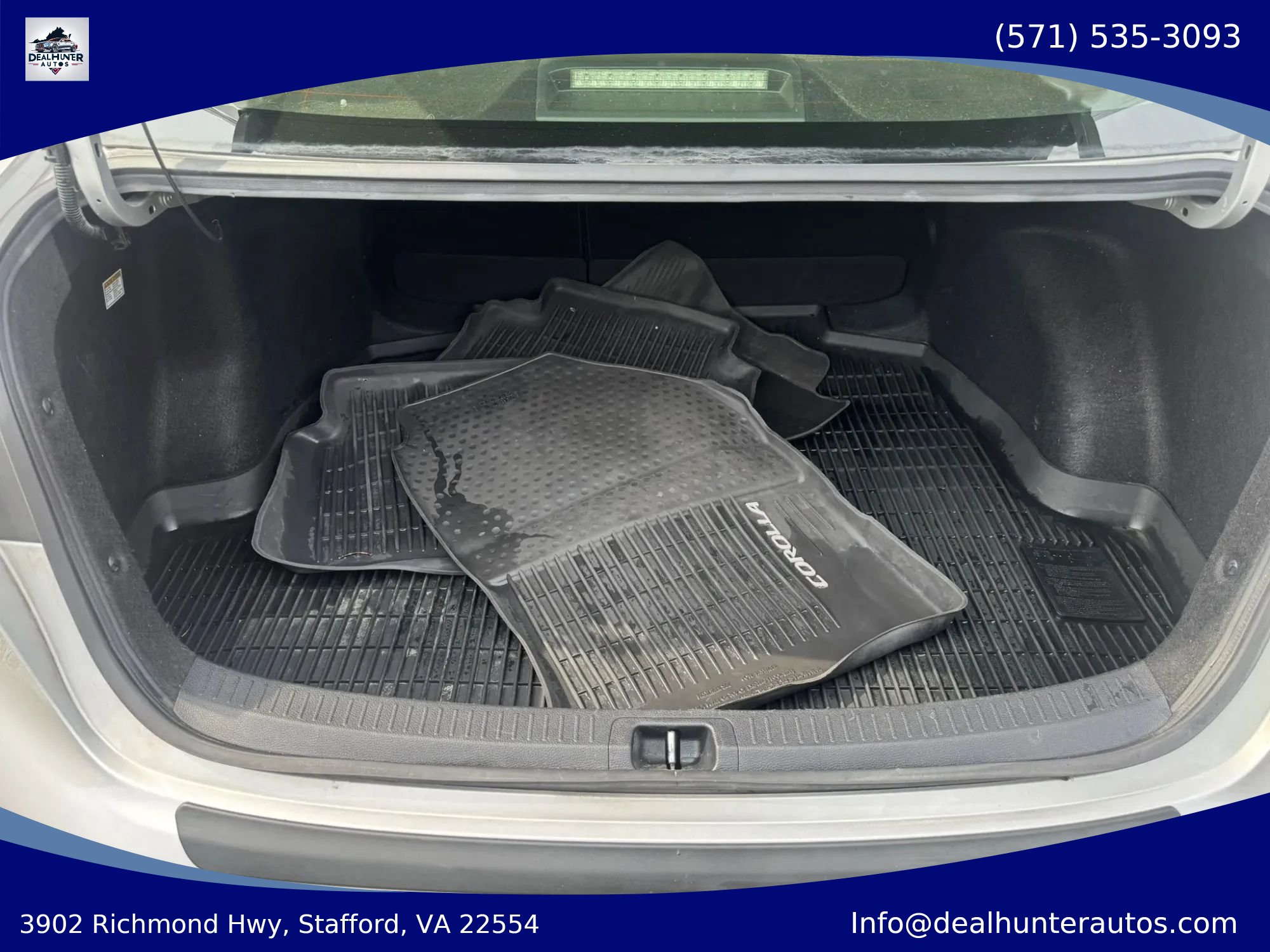 Used 2020 Toyota Corolla LE FWD image 14