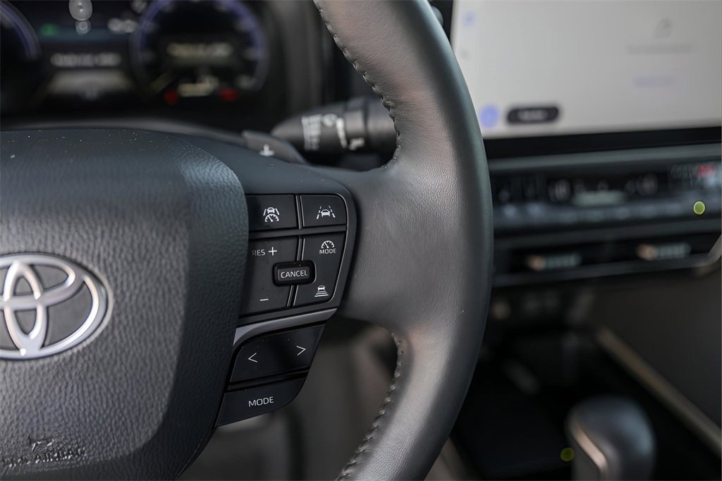 Used 2025 Toyota Camry XSE image 13