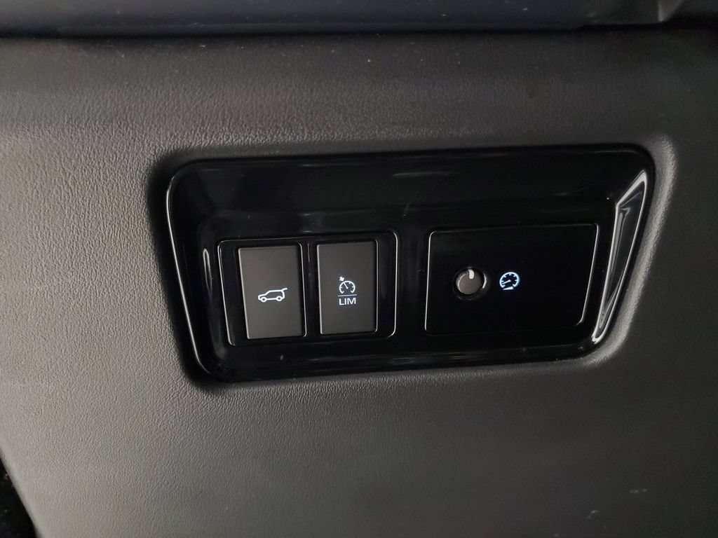 Used 2019 Jaguar F-PACE S AWD/4WD image 9