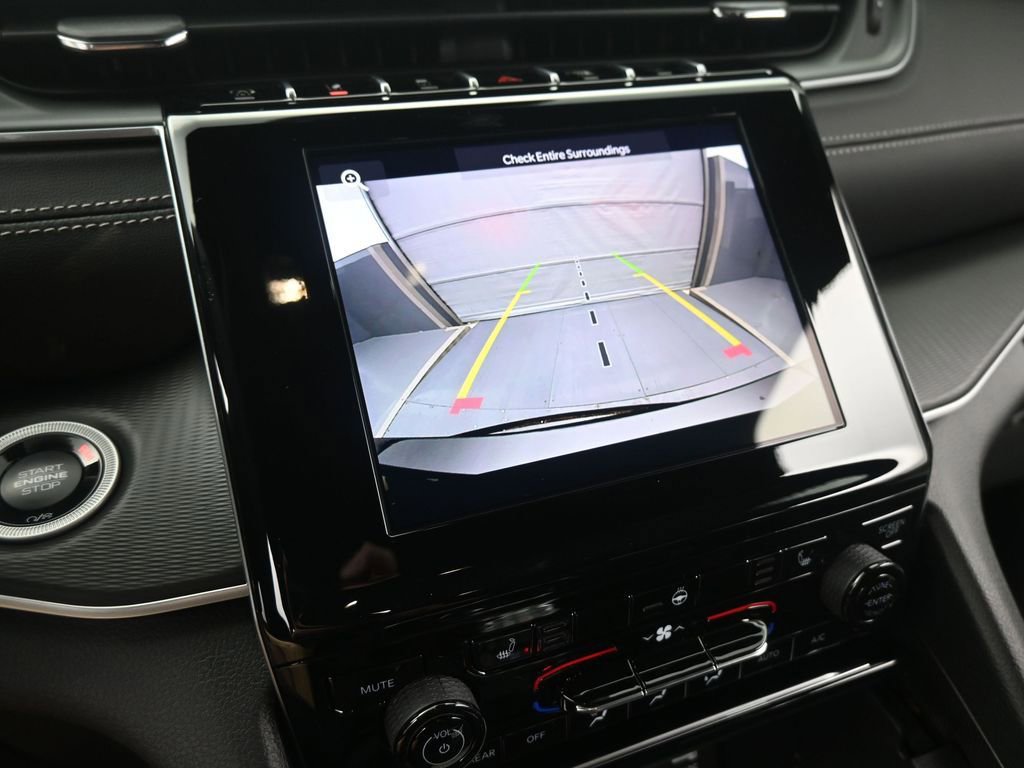 New 2025 Jeep Grand Cherokee L Laredo w/ Luxury Tech Group I image 37