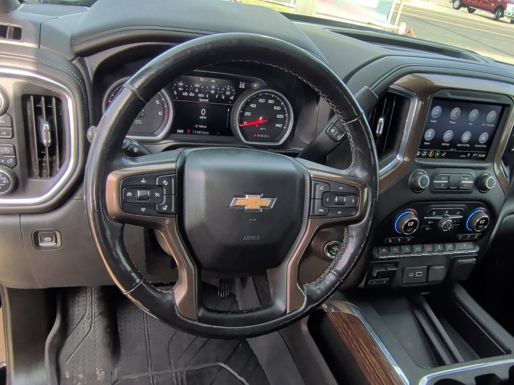 Used 2019 Chevrolet Silverado 1500 High Country w/ Technology Package AWD/4WD image 18