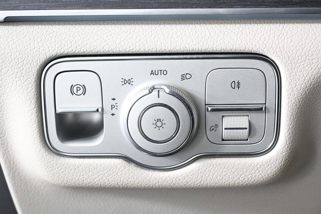 Used 2020 Mercedes-Benz GLE 350 4MATIC image 9