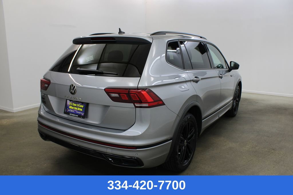Used 2022 Volkswagen Tiguan SE R-Line image 4