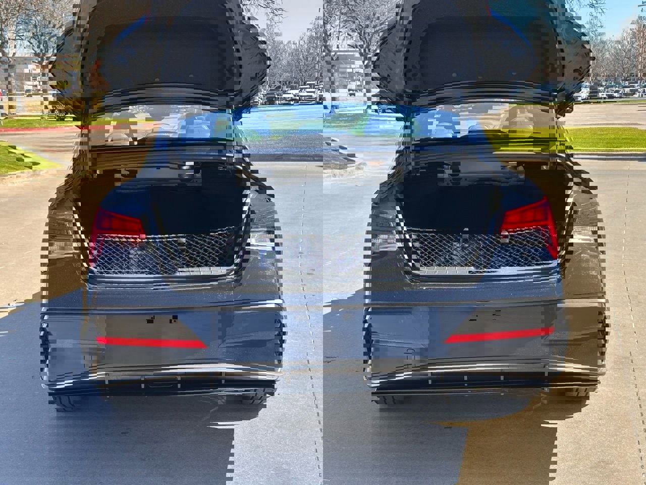 Certified 2025 Hyundai Elantra Limited image 16