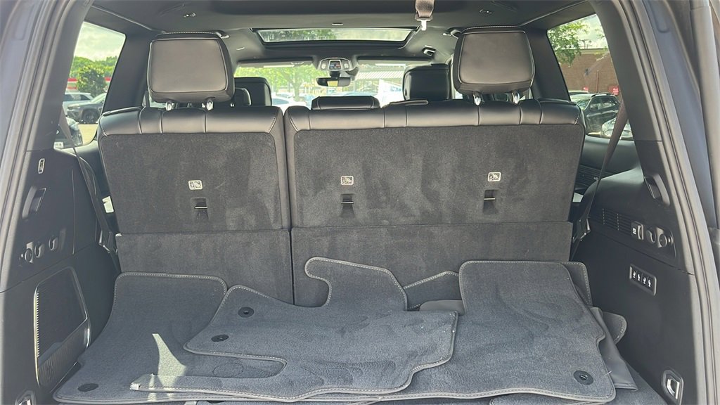 Used 2024 Jeep Wagoneer Series III w/ Premium Group I image 39