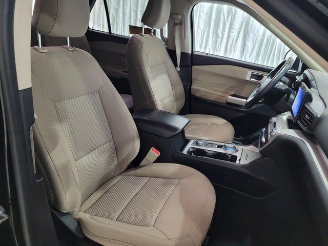 Used 2022 Ford Explorer XLT image 61